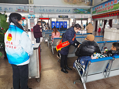 E:2024年宣传事情2024.22.20射洪：射洪客运站开展2024年春运系列服务运动官网20240220-02-01.jpg