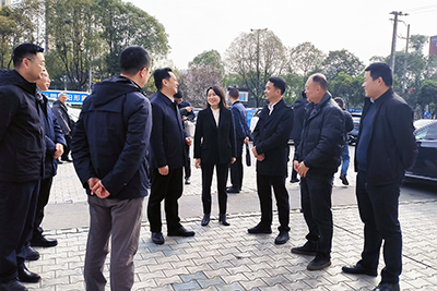 绵阳市副市长邓辉深入腾博汇游戏官方网站运业现场调研