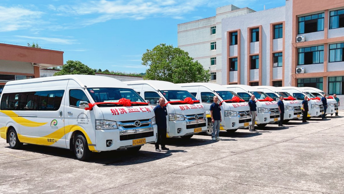 爱心护考，，，，，助梦起航